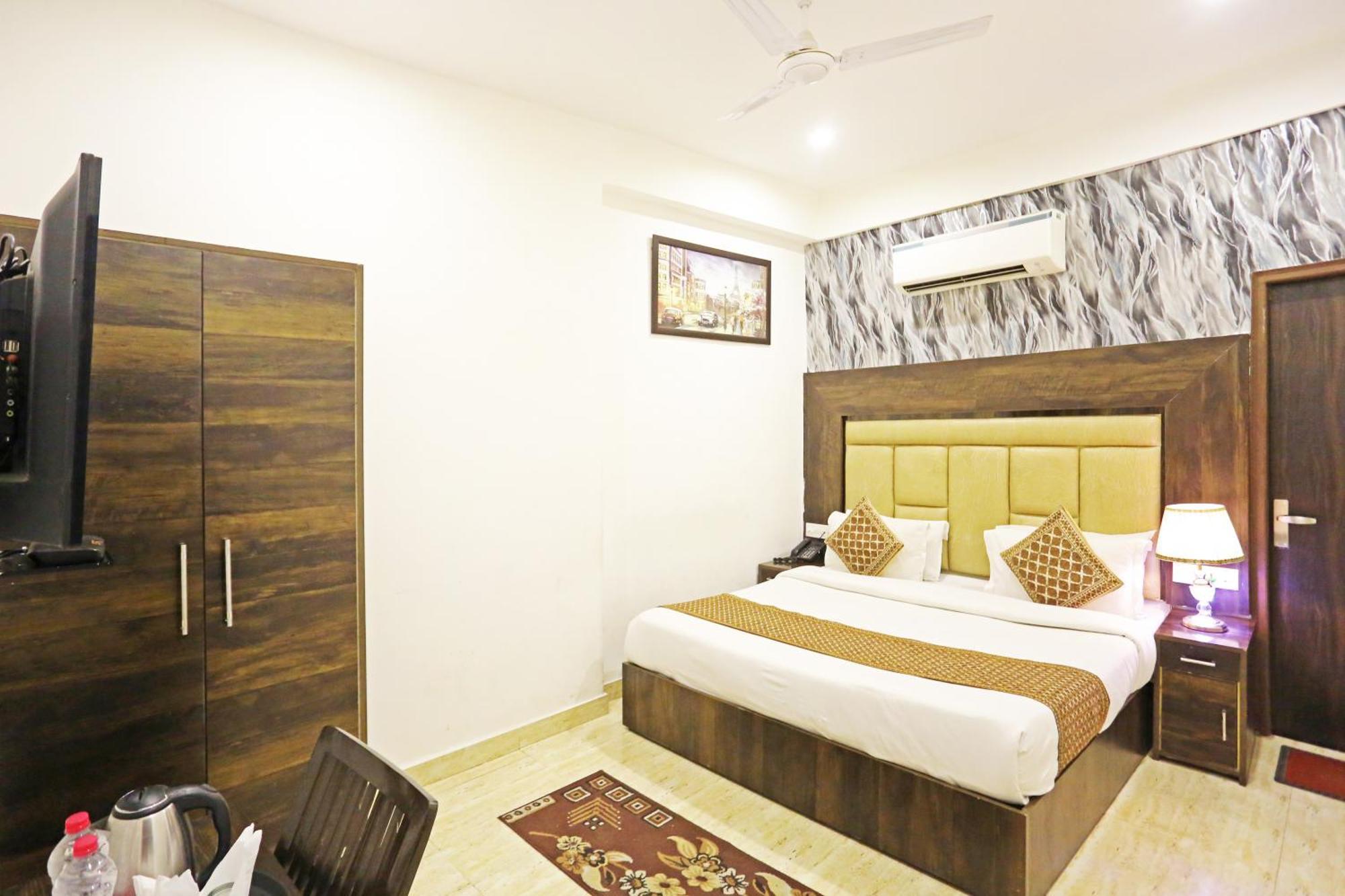 Hotel The Kiara Near Delhi Airport New Delhi Exterior photo