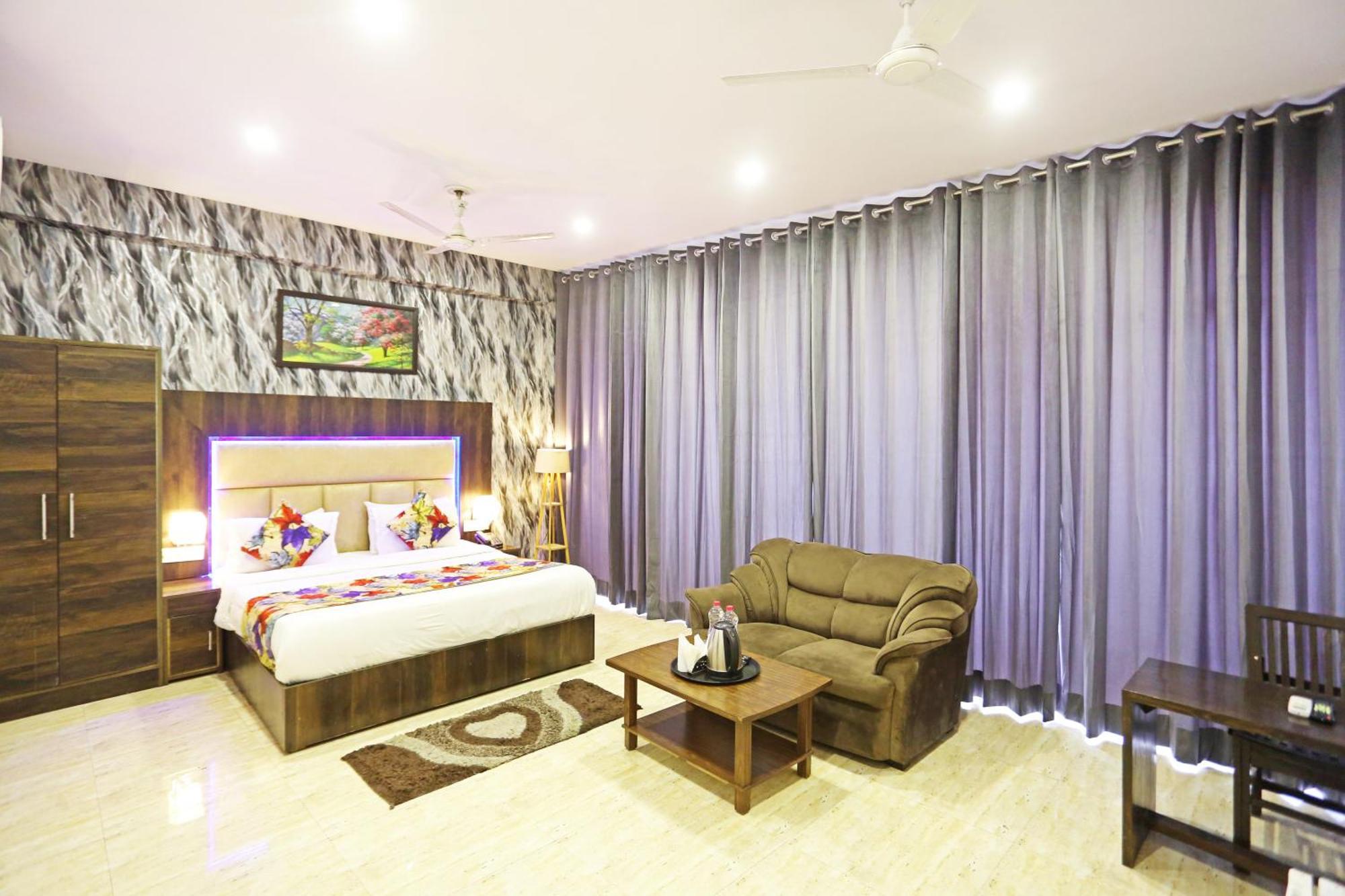 Hotel The Kiara Near Delhi Airport New Delhi Exterior photo